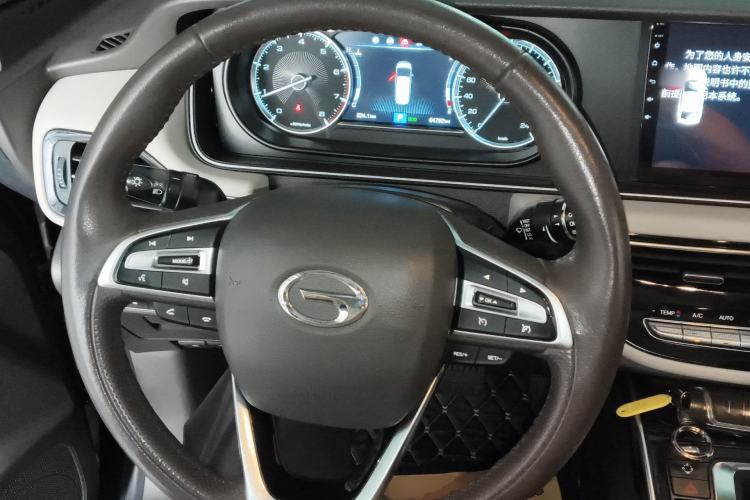 Used GAC Trumpchi M6 2019 270T Automatic Luxury Edition (7-seater) China V Standard Steering Wheel