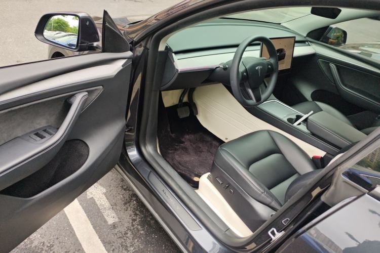 Used Tesla Model Y 2024 Rear-Wheel-Drive Version