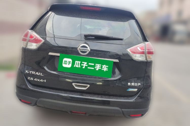 Used Nissan X-Trail 2014 2.5L CVT Luxury Edition 4WD Rear