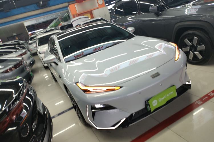 Used Geely Galaxy E8 2025 700 km Long-Range Intelligent Driving Version