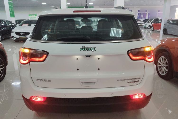 Used Jeep Compass 2017 200T Automatic Family Edition
