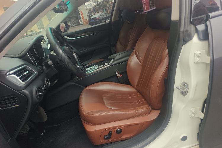 Used Maserati Ghibli 2014 3.0T Standard Edition Left Front Seat