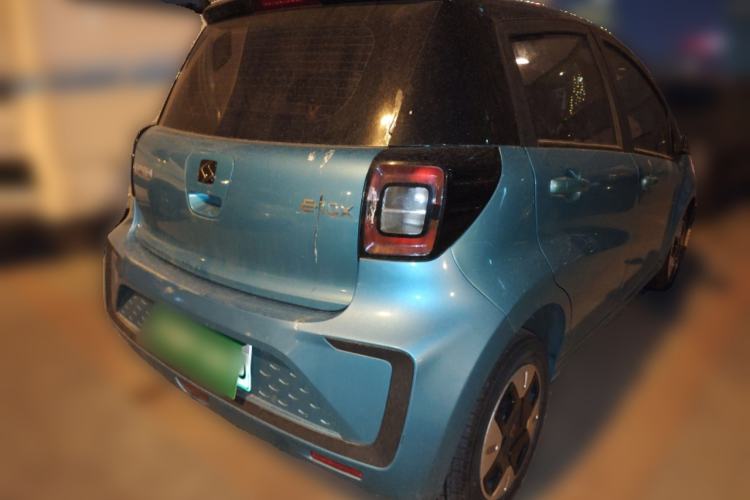 Used SOL E10X 2022 Flower Fairy Design Four-Leaf Clover Rear Right 45 Deg