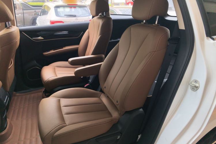 Used BYD Song MAX 2018 1.5T Automatic Smart Connect Luxury 6-Seater Left Rear Seat