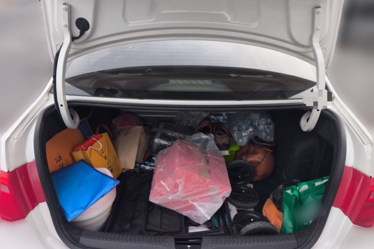 Used Volkswagen Jetta 2013 1.6L Manual Comfort Model Trunk