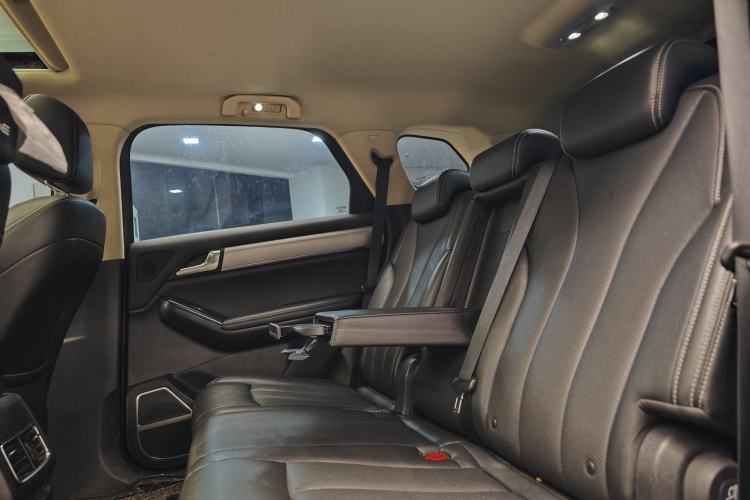 Used BYD Tang 2019 2.0T Automatic SmartConnect Luxury Edition 7 Seats China VI Standard
