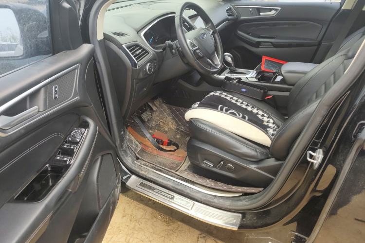 Used Ford Edge 2018 EcoBoost 245 Two-Wheel-Drive Titanium 7-Seater China V Standard
