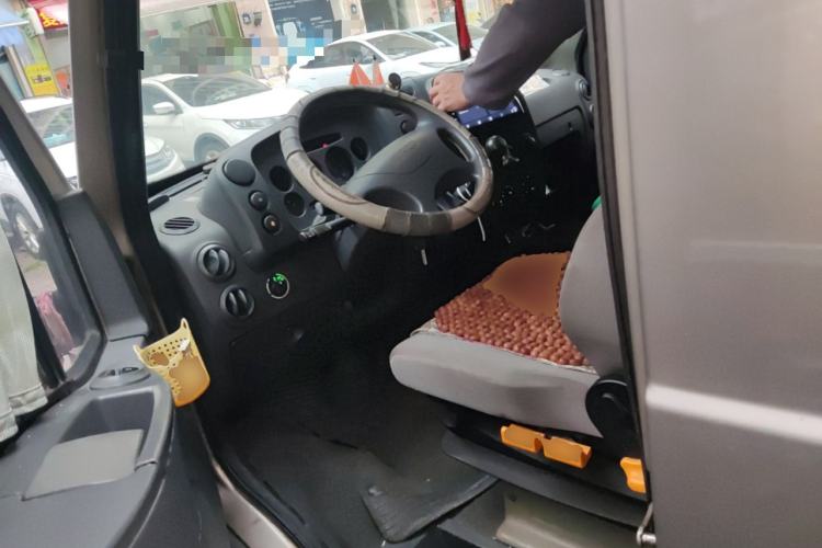 Used Iveco Turin 2009 2.5T-A32 Base Version