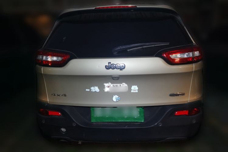 Used Jeep Cherokee 2014 2.4L Luxury Edition Rear