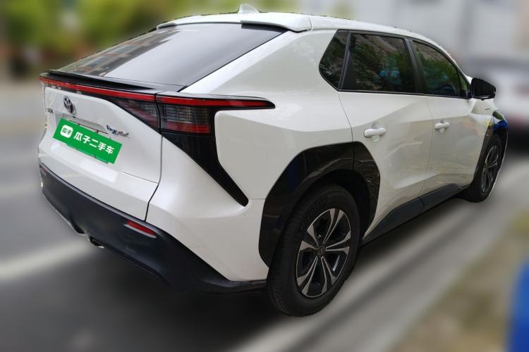 Used Toyota FAW bZ4X 2022 Two-Wheel-Drive Long-Range JOY Edition Rear Right 45 Deg