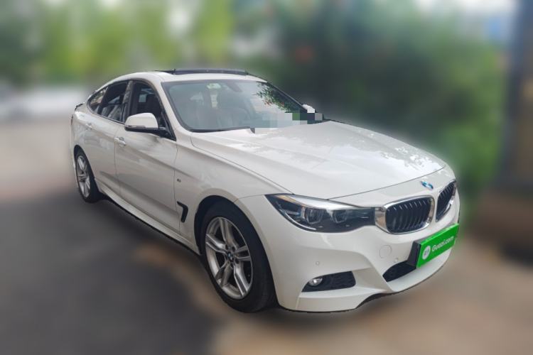 Used BMW 3 Series GT 2018 320i M Sport Edition Front Right 45 Deg