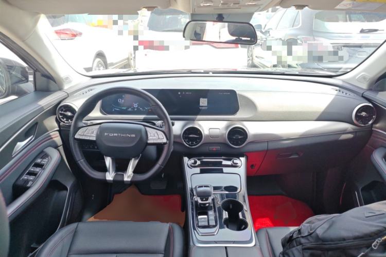 Used FORTHING T5 EVO 2021 1.5TD DCT Diamond Edition
