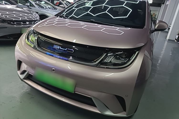 Used BYD Dolphin 2023 420 km Fashion Edition