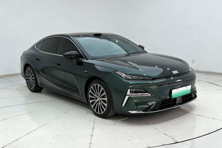 Used Geely Galaxy 8 2025 130km EM-P Starship Edition
