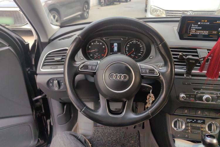 Used Audi Q3 2015 35 TFSI Comfort Model