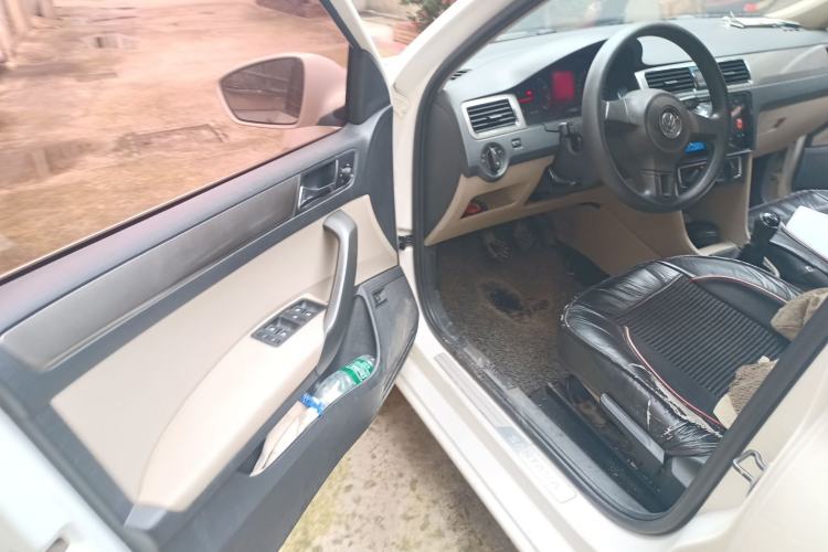 Used Volkswagen Santana 2013 1.6L Manual Comfort Edition Driver Seat