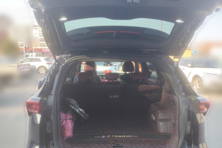 Used JETOUR X70 PRO 2023 1.5T DCT Comfort Edition 5 Seats