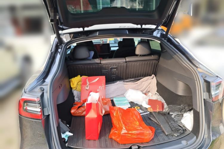 Used Tesla Model Y 2024 Rear-Wheel-Drive Version Trunk