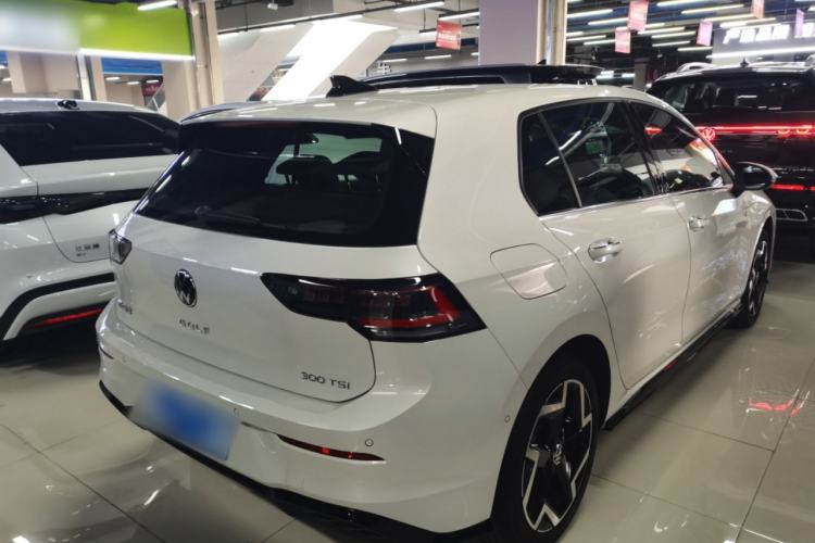 Used Volkswagen Golf 2025 300TSI R-Line