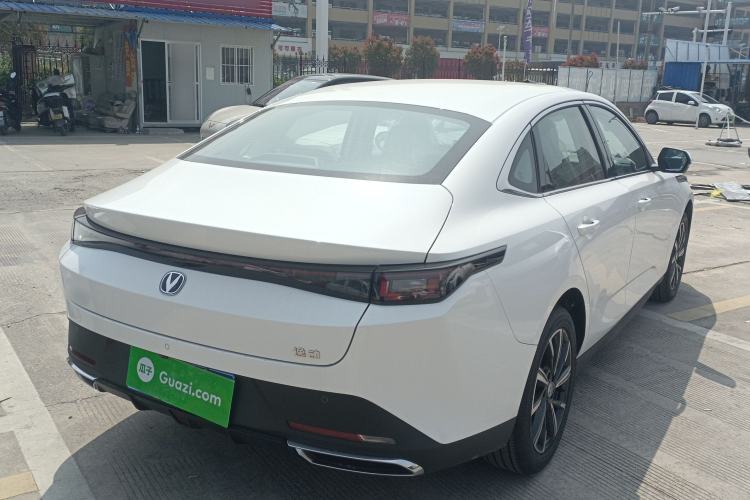 Used CHANGAN Eado 2025 Blue Whale 1.5T 500Bar Prestige Model
