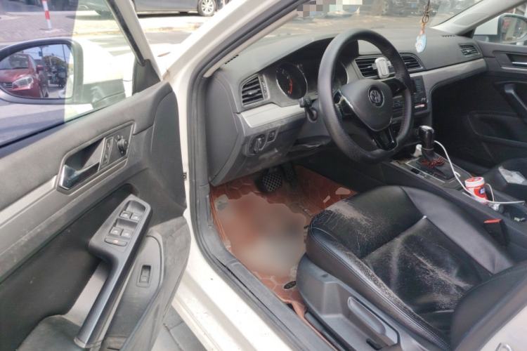 Used Volkswagen Lamando 2015 230TSI DSG Fashion Edition Driver Seat