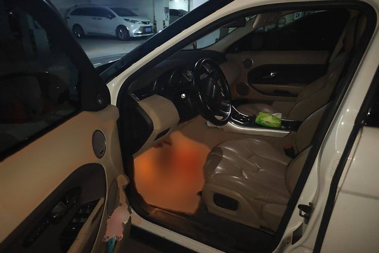 Used Land Rover Range Evoque 2015 2.0T Five-Door Zhiyao Edition Interior 3