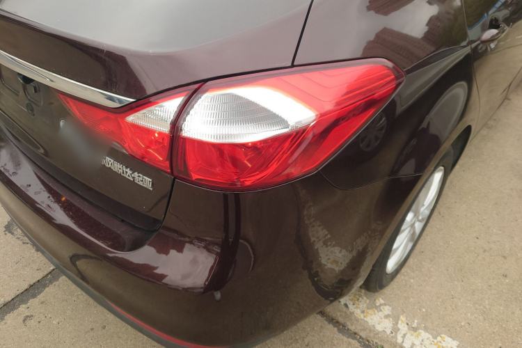 Used Kia K3 2016 1.6L Automatic GL Right Rear Taillight