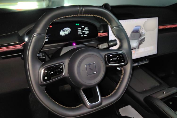 Used Zeekr 7X 2025 100 kWh Long-Range Rear-Wheel Drive with Intelligent Driving Features
