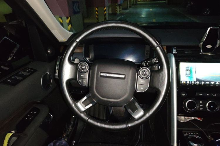 Used Land Rover Discovery 2018 3.0 SC V6 HSE Steering Wheel
