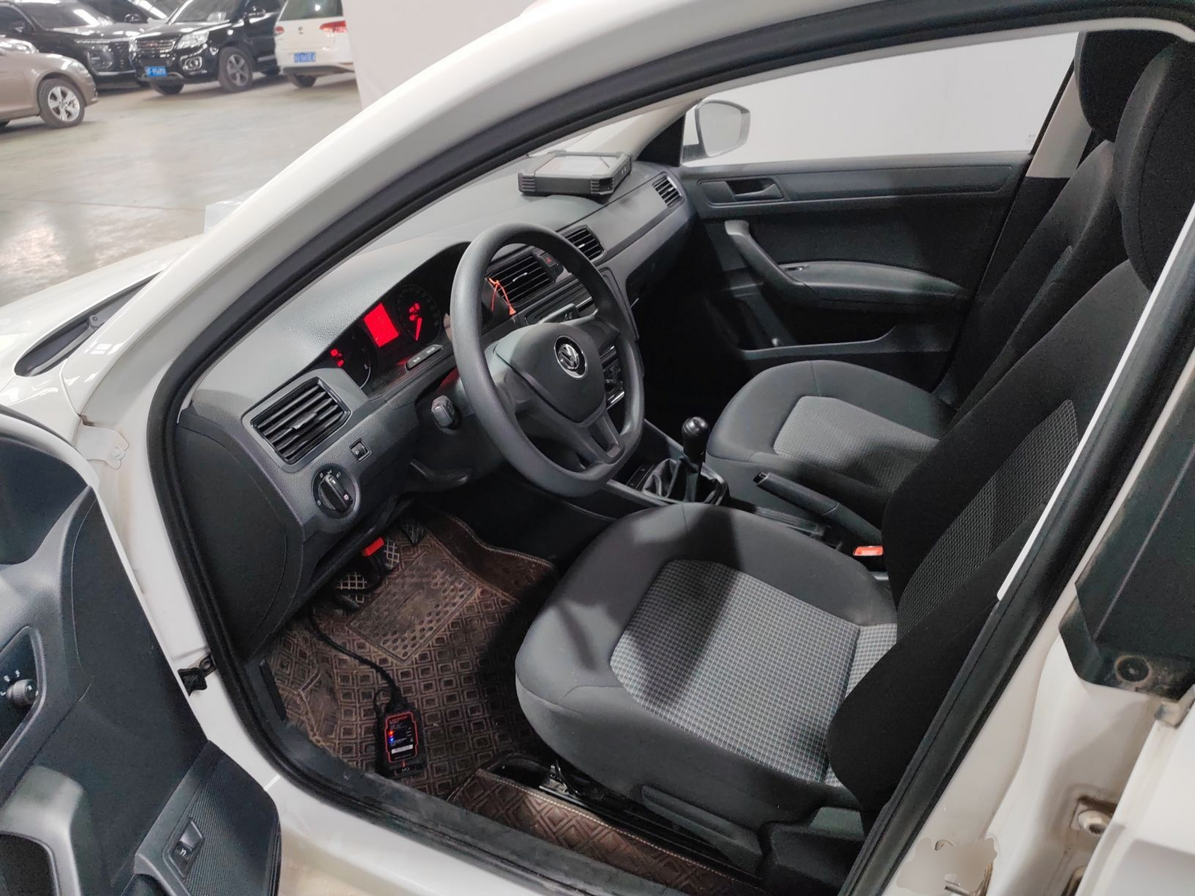 Interior delantero