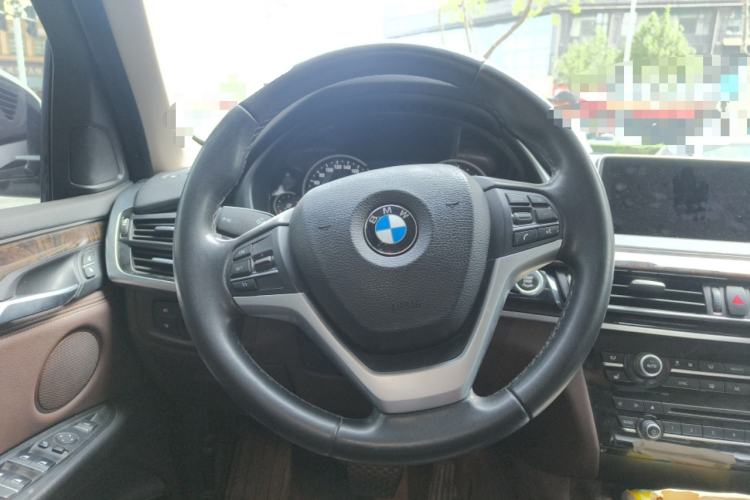 Used BMW X5 2018 xDrive35i Elegant Edition Steering Wheel