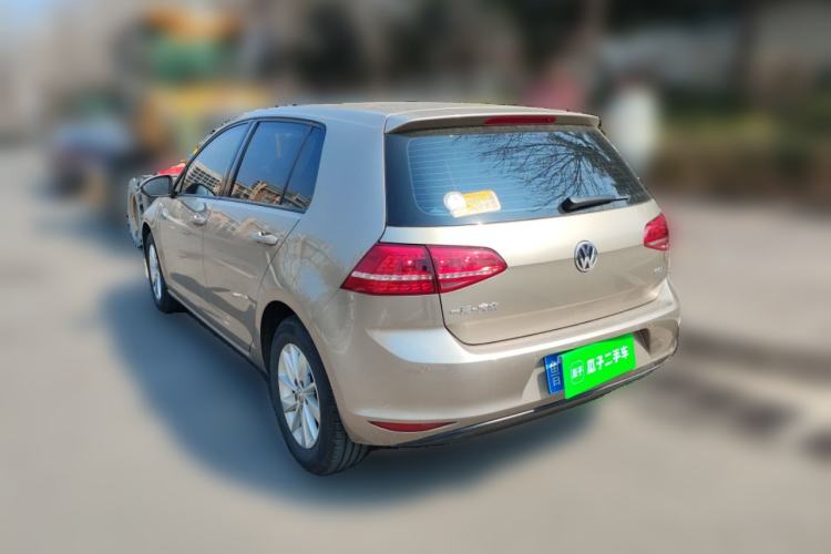 Used Volkswagen Golf 2016 1.6L Automatic Fashion Model
