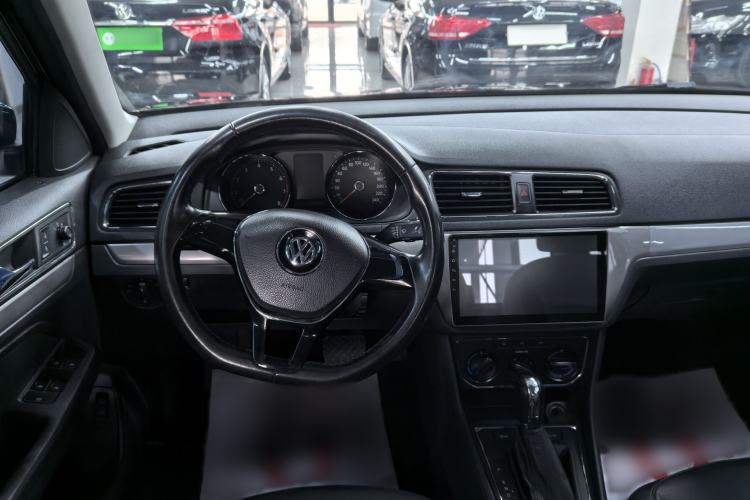 Used Volkswagen Lavida 2015 1.6L Automatic Comfort Edition