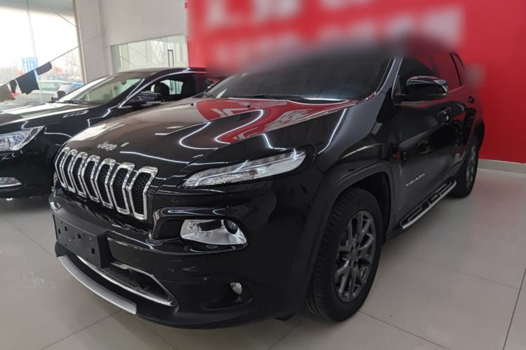 Used Jeep Cherokee 2020 2.0L Two-Wheel Drive Classic Sports Edition