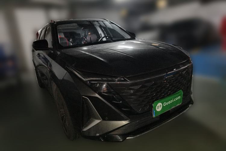 Used CHANGAN OSHAN Z6 2022 Blue Whale 1.5T DCT Smart Edition Front Right 45 Deg