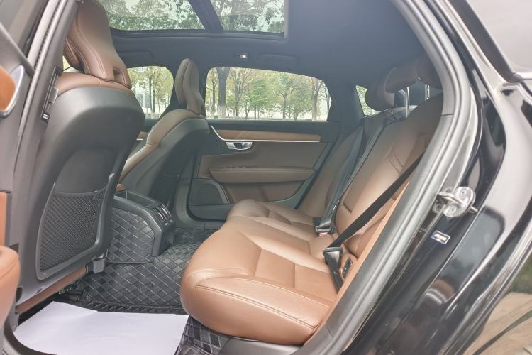 Used Volvo S90 2024 B5 Zhiyi Luxury Edition