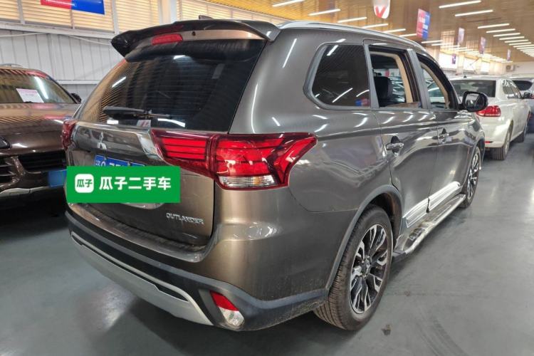 Used Mitsubishi Outlander 2020 2.0L Two-Wheel Drive Enjoyment Version 5 Seats