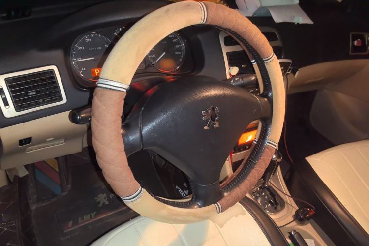 Used Peugeot 307 2007 Revised Version 2.0L Automatic Luxury Edition
