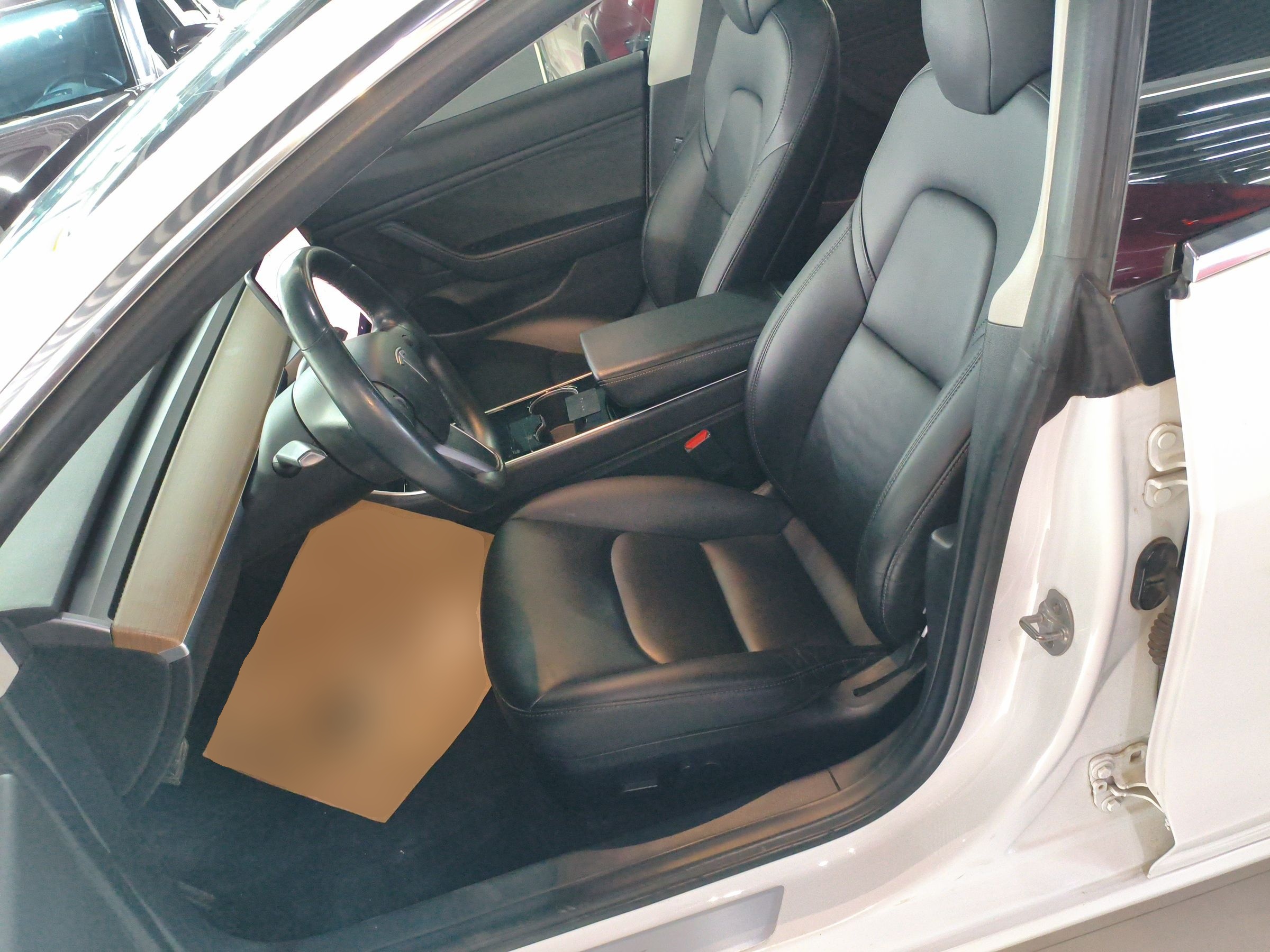 Переднее сиденье в автомобиле