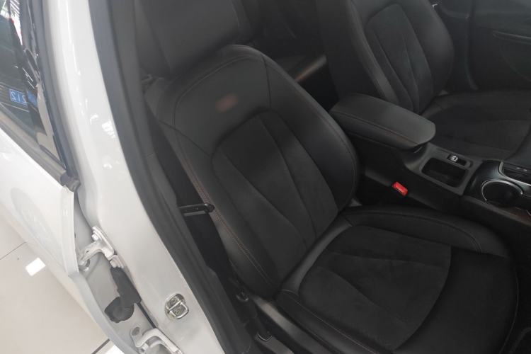 Used Buick Verano 2020 GS 20T CVT Luxury Model Right Front Seat