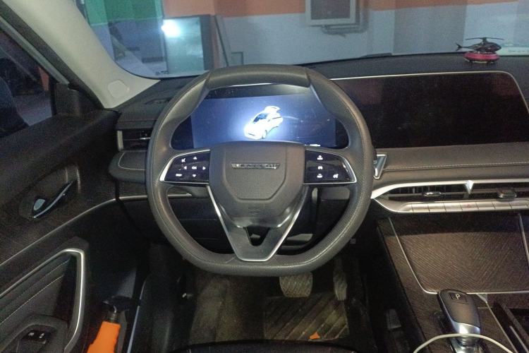 Used Venucia V 2021 260T Idol Edition