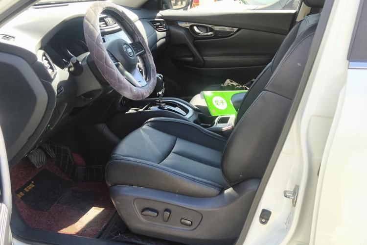 Used Nissan X-Trail 2019 2.0L CVT Smart Connect Comfort Edition 2WD Left Front Seat