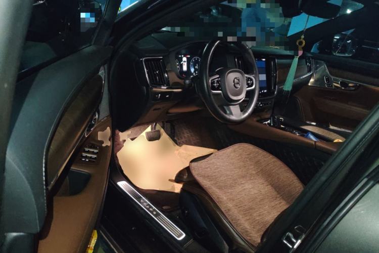 Used Volvo V90 2021 Cross Country B5 AWD Prestige Edition Driver Seat