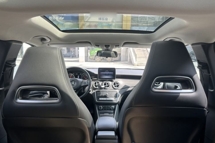 Used Mercedes-Benz GLA 2018 GLA 200 Sport Edition Headliner