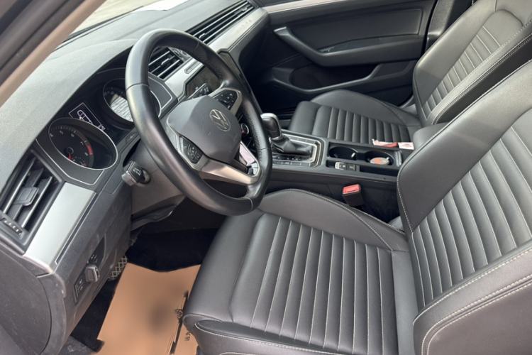 Used Volkswagen Magotan 2020 280TSI DSG Comfort Edition Interior 4