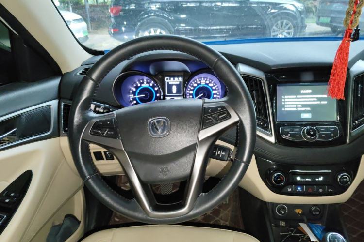 Used CHANGAN Eado 2016 1.6L Manual Fashion Edition Steering Wheel