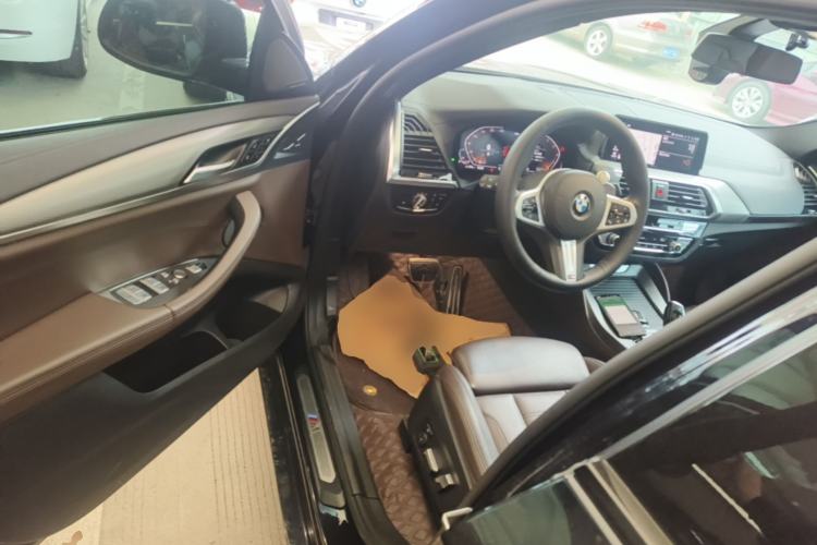 Used BMW X4 2021 xDrive 25i M Sport Night Edition package

