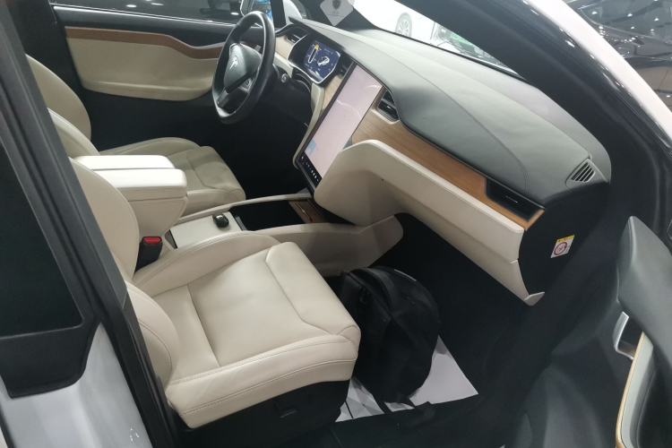 Used Tesla Model X 2019 Long-Range Version
