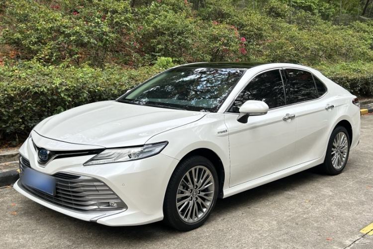 Used Toyota Camry 2019 Dual-Engine 2.5 HG Luxury Edition China VI Standard