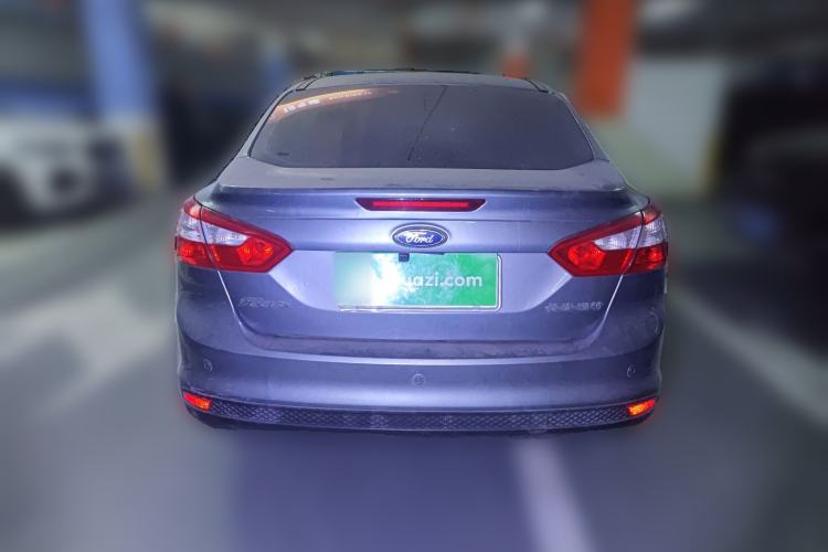 Used Ford Focus 2012 Sedan 1.6L Automatic Fashion Edition
